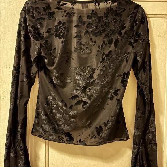 Kimchi Blue Black Floral Velvet Mesh Top – Size M - Picture 2 of 6